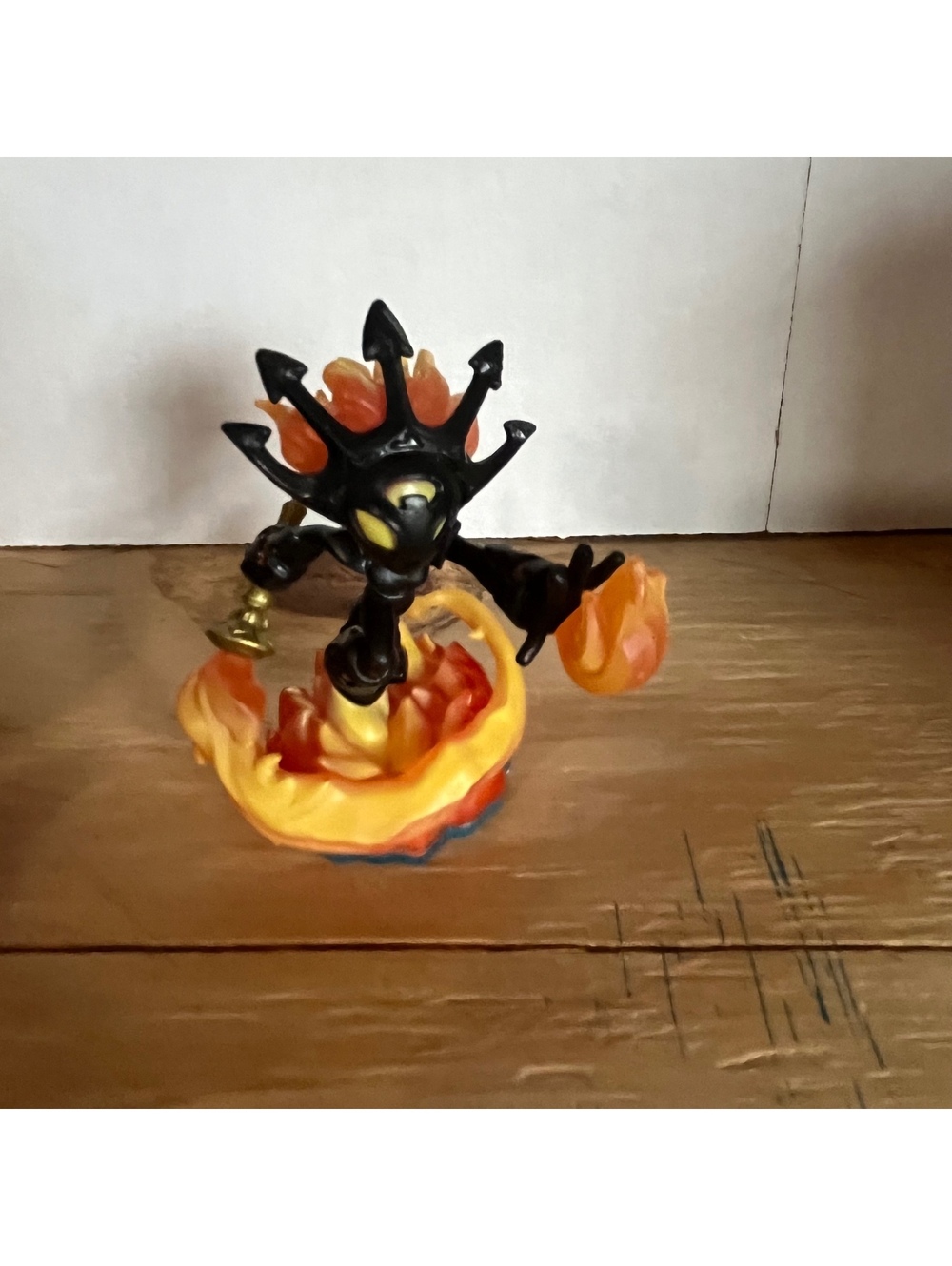 Skylanders Swap Force Figure Smolderdash Blue Base